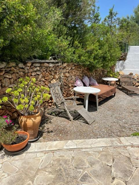 Retreat Studio Santa Eularia des Riu Exteriör bild